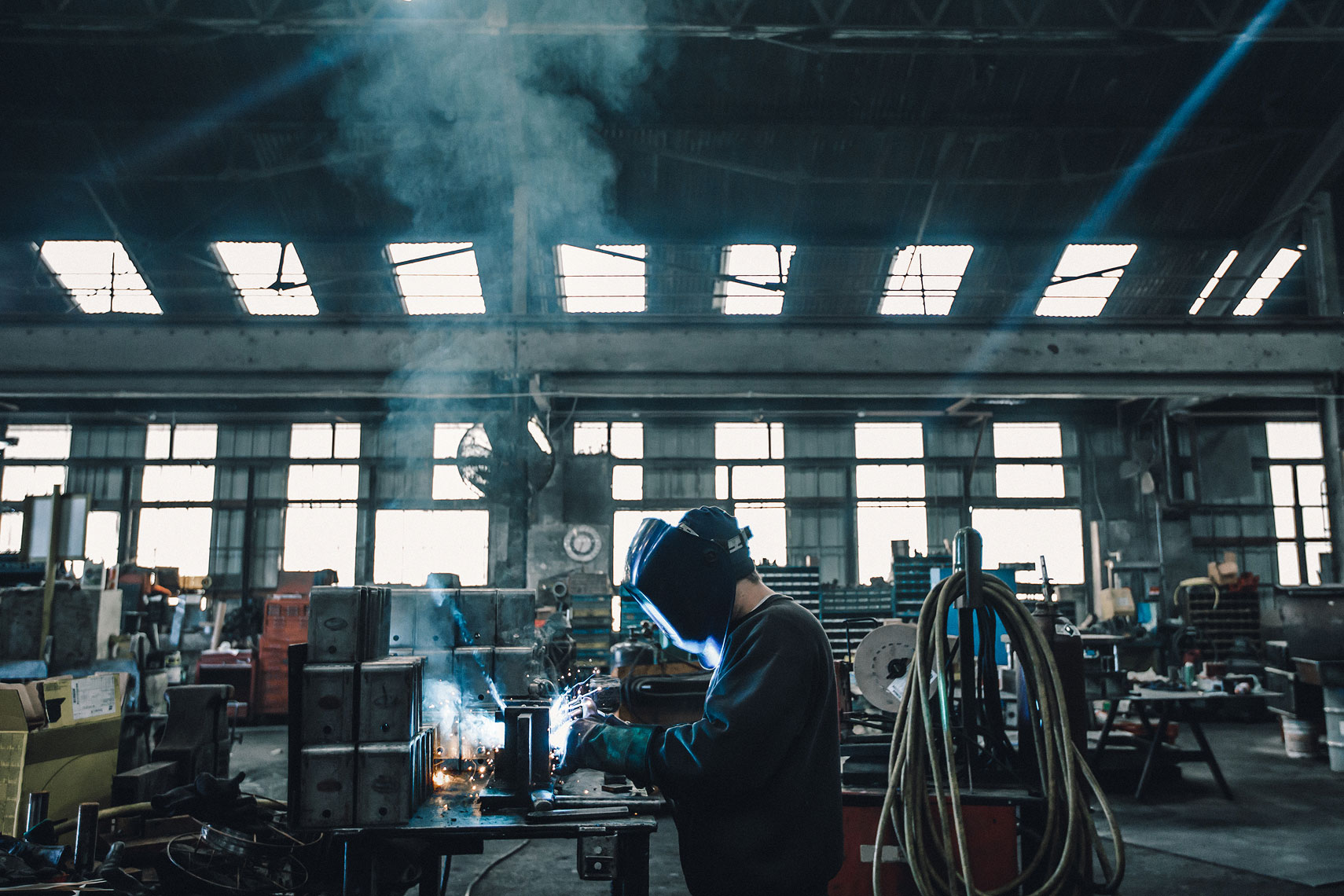 Factory Welder  | Gamut | John Fedele Industrial Photography